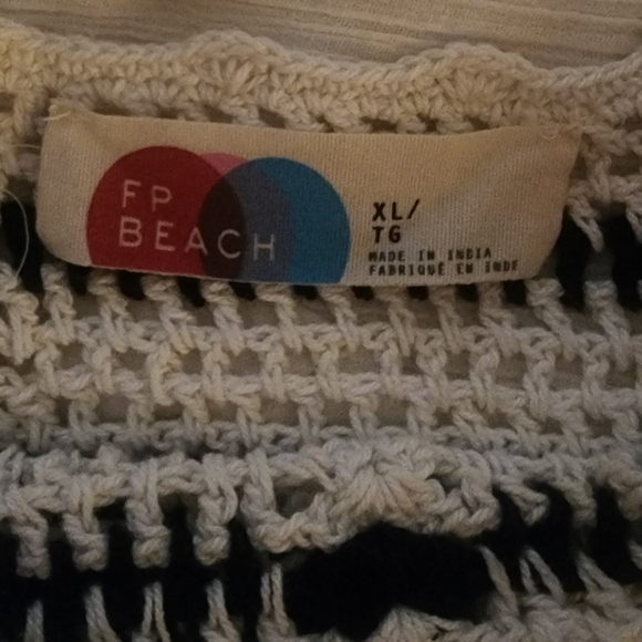 EUC Free People Free-East Crochet Crop Top Only - Picture 3 of 3